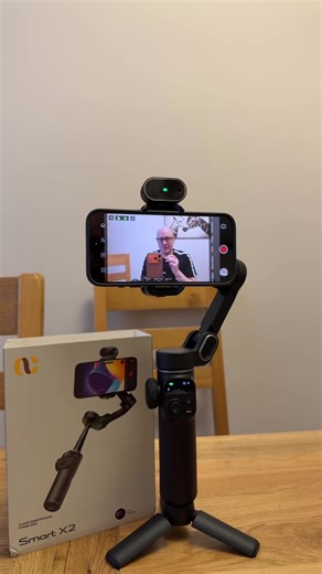 Image stabilisation and tracking gimbal