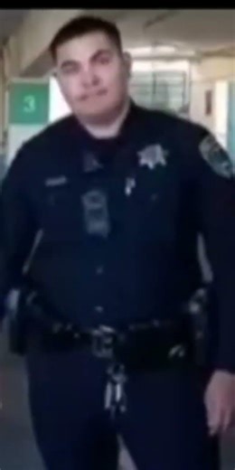 DR MANHATTEN MAKES EVERYONE UNCOMFORTABLE WHEN HE REFUSES TO ANSWER QUESTIONS