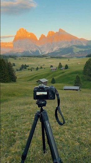 I Took the Canon R8 to the Dolomites