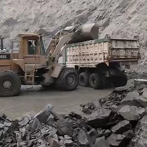 5.2K views · 18 reactions | Caterpillar 966E Wheel Loader Loading...
