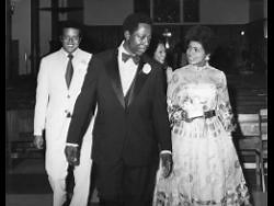 Hank Aaron was a nervous wreck at Jamaican wedding, pastor recalls