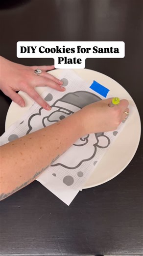 19 reactions | DIY Cookies for Santa plate in 60 seconds  There...