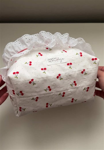 Sewing a Cute Makeup Bag: From Fabric to Finish