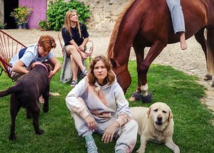 Emma Peters : Son premier album « Dimanche » est disponible