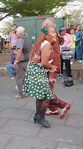 La pipiripau y Don canguro #baile #viral #cumbia #wachandoelsalvador #elsalvador #plazalibertad | Watchando El salvador