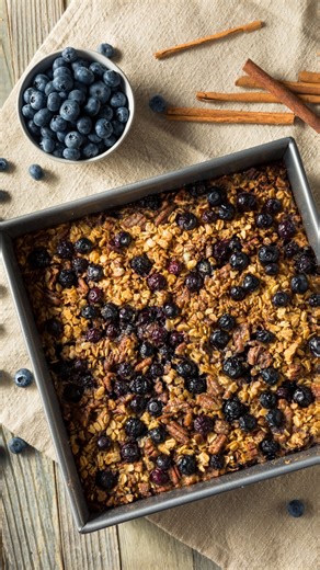 Move Your Fit - Programmes de sport à la maison on Instagram: "🥗 Votre alimentation, c’est la base.⁠ Elle influence la façon dont vous vous sentez et dont vous paraissez.⁠ 👉 Si vous vous sentez fatigué(e), lourd(e), sans énergie et que vous n’aimez pas votre reflet… il y a un facteur clé : votre nourriture.⁠ ⁠ Vous choisissez comment vous mangez.⁠ Vous choisissez comment vous vivez.⁠ Et vous choisissez comment vous vous sentirez demain ✨⁠ ⁠ ⁠Avec Move Your Fit, vous apprenez à :⁠ ✅ Mieux bouge