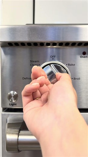 Meet the Vesta Oregon 36" Full Gas Range