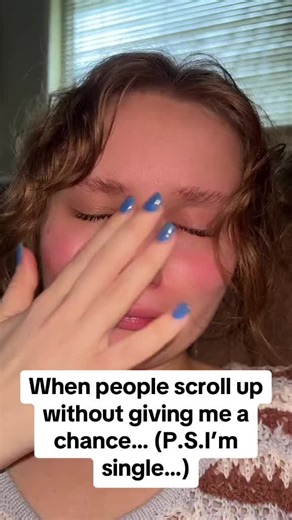 American single woman #alonelife #singlewoman #date