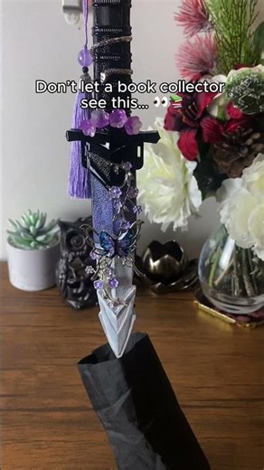 POV: the perfect gift for a book collector 📖💫