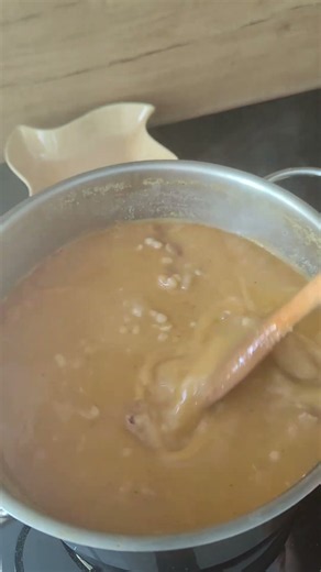 Bohnensuppe,zu jeder Temperatur und Jahreszeit. Mit Rippchen und Speck verfeinern. #fyp #balkanfood