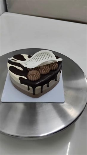chocolate mousse cake design cute #cake #trending #nandani #vlog #viral #like #popular #shorts