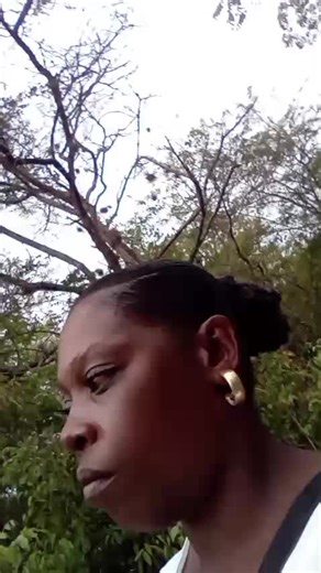 Rude Taxi Passenger Causes Commotion in Public