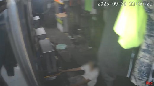 PURO KA COMPUTER A teenager was caught on CCTV unfazed by the strong earthquake, briefly looking around before calmly returning to his computer. | Video courtesy of JC Dela Fuente/TikTok #dailytribune25 #Cebu #cebuearthquake | Daily Tribune