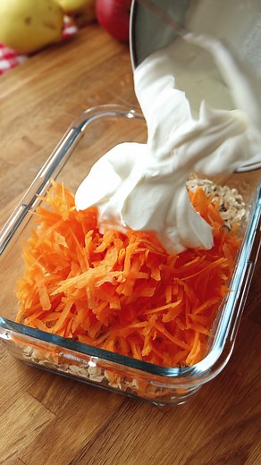 1.3M views · 7.7K reactions | The Best High-Protein Baked Oats for Weight Loss!  More protein, less sugar, and super filling! 凌 | Simple Food - videos and recipes | Facebook