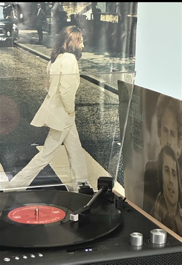 argue with the wall #simonandgarfunkel #paulsimon #artgarfunkel