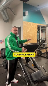 16K views · 138 reactions | Squats are functional, but leg press can help build strength without the same strain. Men over 40, it’s time to switch it up! ️‍♂️ #FitnessJourney #NoExcuses #TrainInsane #GymTime #FitLife #BodyGoals #WorkoutWarrior #Fyp #Foryoupage | Alex Beevis | Facebook