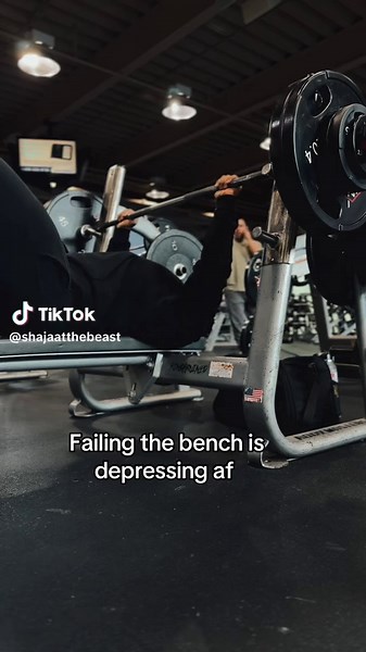 Blaming it on the fatigue. But looking back I know where I messed up. Lowkey still building my strength back after recovering from an injury but I’ll come back stronger next week.