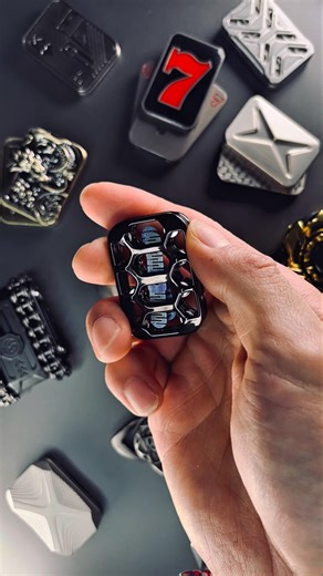 Silent and lightweight, always in my pocket 🤩#adhd #fidget #fidgetspinner #fidgettoys #asmr #shorts