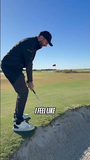 The BEST bunker shot EVER 😅