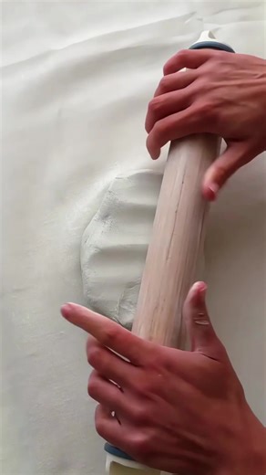 The moment I'm reborn, the first thing I do is scatter the ashes of my best friend,