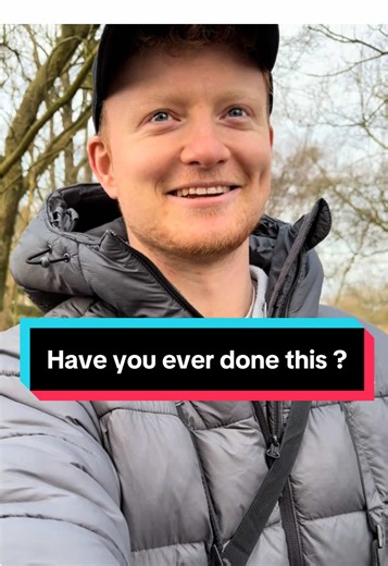 Feeding birds from my hand Robin edition. #wildlife #nature #photograhy #robin #birdslove