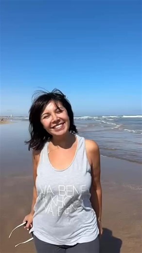 منى فتو تتألق بإطلالة صيفية مميزة