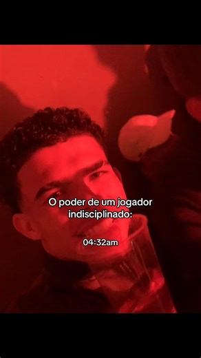 O poder de um jogador indisciplinado no futebol