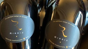 Pour le 31 décembre, vous pouvez choisir le vin pétillant de groseilles rouges ou le Spritz gaumais - RTBF Actus