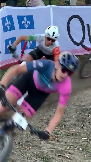 Charging hard! 🥶🤝🏁 Women’s Elite UCI XCC World Cup📍Mont-Sainte-Anne, Canada🔵 presented by events.com