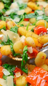 35K views · 586 reactions | This sheet pan gnocchi is a vegetarian dinner that requires about 15 minutes of hands-on time! https://themeddish.com/Sheet-Pan-Gnocchi-And-Vegetables | The Mediterranean Dish | Facebook