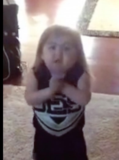 Clap Clap Dance Challenge: Join the Fun Now!