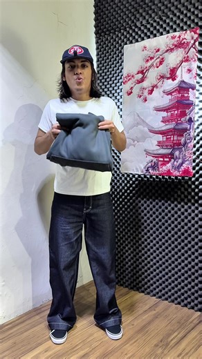 Essential Guide to Basic Hoodies 330gsm