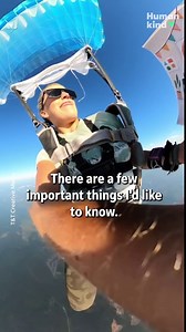Skydiving teacher welcomes new class while reading from the sky