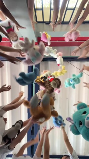 Día de peluches con 11-2 🧸 #fyp #promo #tiktok #parati #salesianos