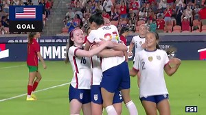 Breakthrough! 👊 Sam Mewis puts U.S. Soccer's WNT in front off the set piece 💥 | FOX Soccer