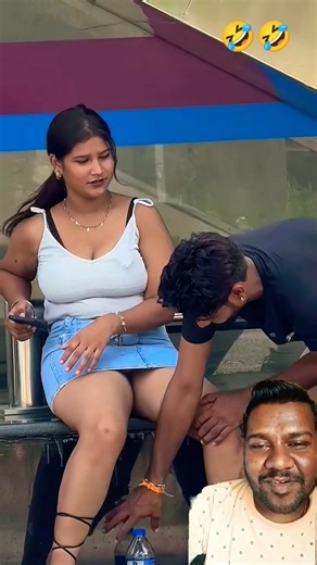 Introducing the "VitaWear SmartBand," a next-generation wearable gadget🎉