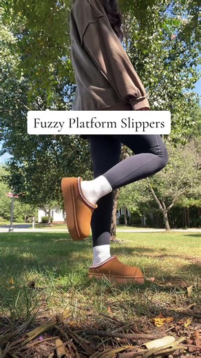 Fuzzy platform slippers are just a must have for this time of year! Wearing my true size 9 in these. #platformslippers #slippers #fuzzyslippers #fallfashion #cozyseason
