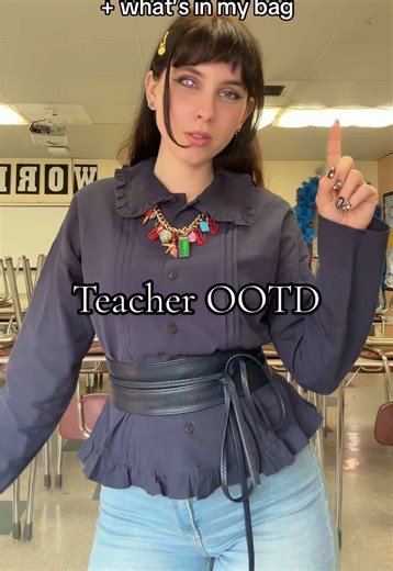 Teacher OOTD my teacher essentials 💕