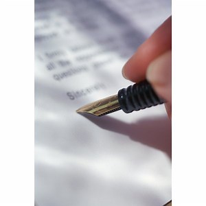 How to Comfort a Boyfriend When His Best Friend Has Died | Synonym