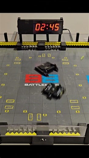 Pablo Escobug vs Whiplash #hexbugbattlebots #battlebots #hexbug #hexbugvideos #rc