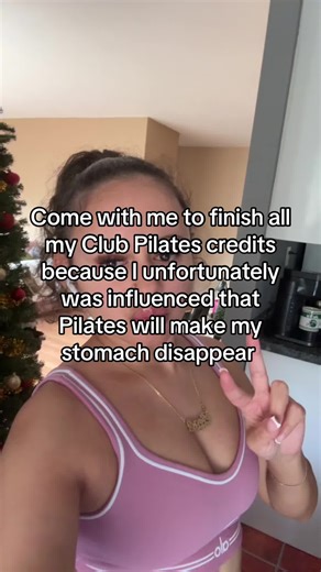 As per the text on the video I obviously know I should’ve researched better, but Pilates is good for balance or basic core strengthening but it won’t help you loose stomach fat…you cannot spot reduce fat but changing your diet & cardio will help you loose fat! I’ll still be keeping my solidcore membership because I’m literally starting to get abs despite me probably doing half the exercises wrong #pilates #deinfluencing #fitness #clubpilates #flatstomach