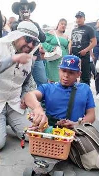 GIVING AWAY SMILES 😃 CHUY WITHOUT LIMITS