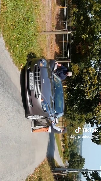 Aston Martin DB9: Elegance in the Countryside