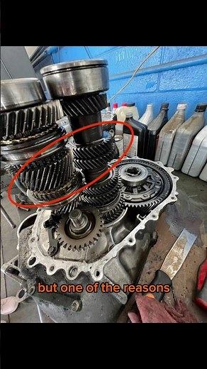Helical Gears vs. Straight Cut Gears #shorts