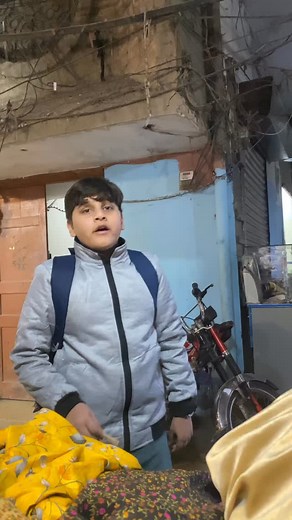 Ya kon log Hain 😡 #foryou #funny #comedy #memeclip #youtubeshorts #fun #shortsfeed #reels #viral | Gilman Rajpoot