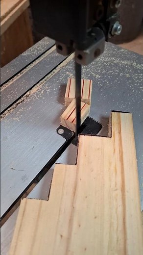 skills in cutting wood with a bandsaw #Woodworking #DIY #Satisfying #Woodworker #Workshop
