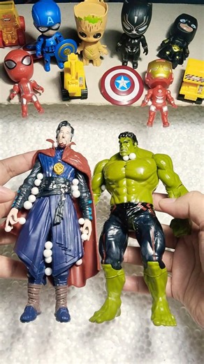 hunting toys Doctor Strange vs Hulk