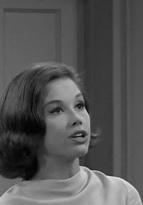 The Dick Van Dyke Show S03:E14 - The Third One From the Left