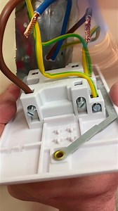 3.8M views · 7.4K reactions | Breaking in a new cooker switch #Switch #electrician #electricianlife | EFIXX | Facebook