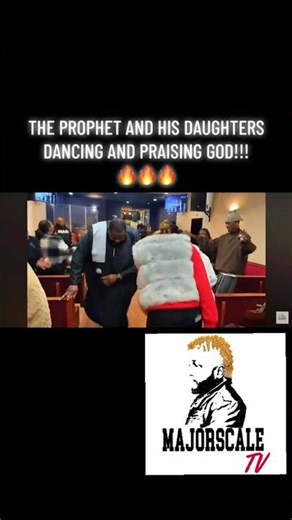 a family praise break 💃🏾🕺🏽 #praisebreak